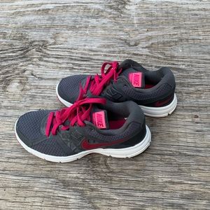 Nike Womens Running Shoes Relentless 2 Gray pink